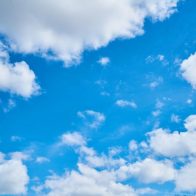 Nubes aisladas en gran parte del país con chubascos aislados en algunas localidades