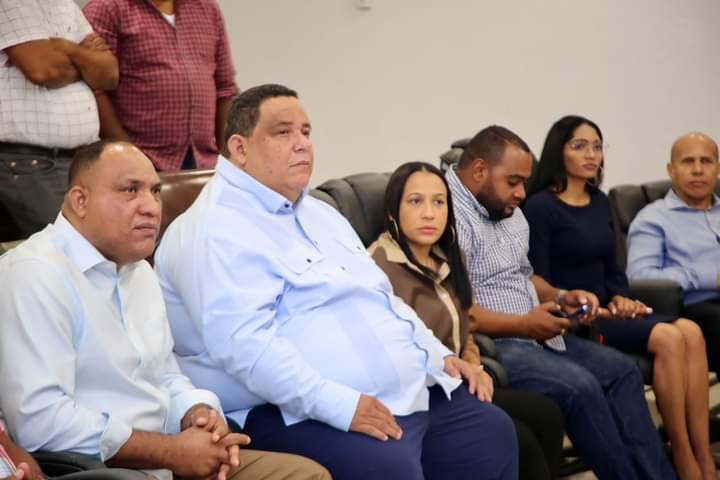 Nuevo alcalde de Azua inicia con un cronograma de trabajo