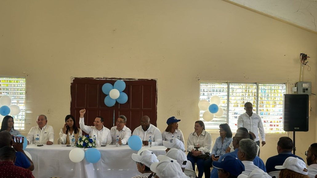 Frente Universitario "Luis 4 Años Más" realiza encuentro de coordinadores del PRM