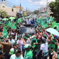 Leonel encabeza otra gigantesca marcha-caravana en San Pedro de Macorís