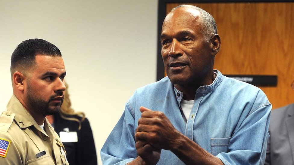 Muere el exjugador de NFL y actor de Hollywood, O.J. Simpson