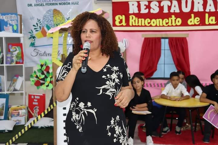 Educación realiza feria de Proyectos Educativos Comunitarios en Azua