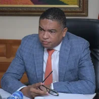 Iván Lorenzo pide a JCE extender plazo para entrega de cédulas sin costo