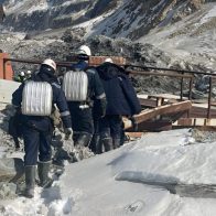 Dan por muertos 13 mineros atrapados en mina aurífera al este de Rusia