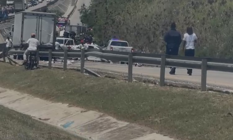 Reportan múltiple accidente de tránsito sobre el puente de Cumayasa entre La Romana y San Pedro de Macorís
