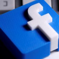 El Gobierno de los talibanes restringirá el uso de Facebook en Afganistán