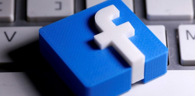 El Gobierno de los talibanes restringirá el uso de Facebook en Afganistán