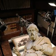 Descubren el lugar exacto de la tumba de Platón en los papiros carbonizados de Herculano