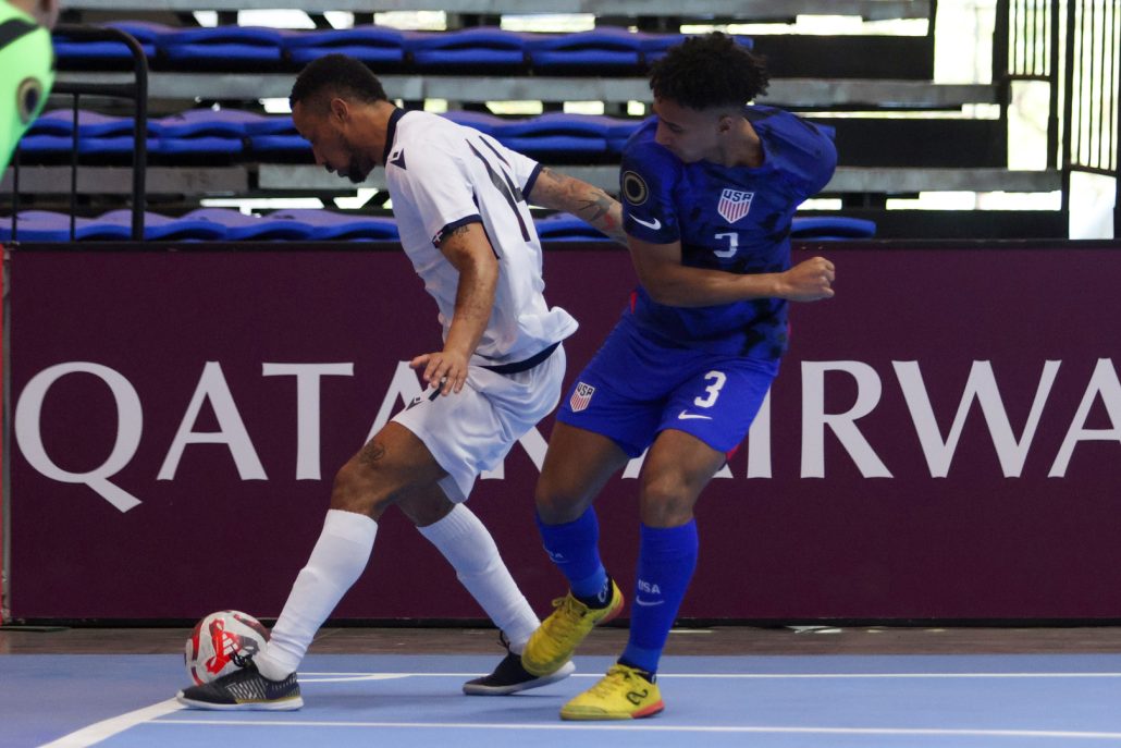 Dominicana derrotó a USA y busca este lunes su pase a los cuartos de final en premundial de futsal