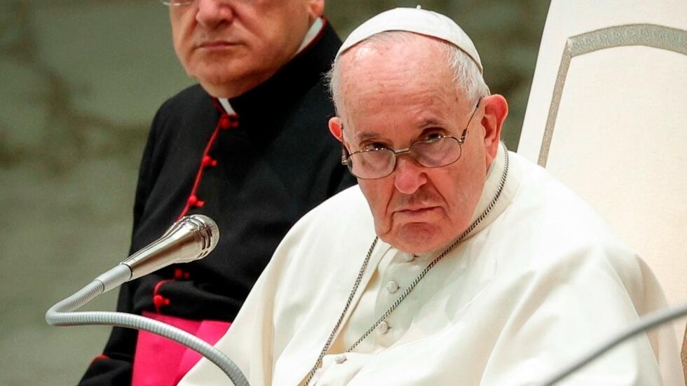 El papa señala "la fortaleza" para oponerse "a todas las fuerzas oscuras del mundo"