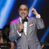 Gilberto Santa Rosa será condecorado con un doctor honoris causa de Berklee