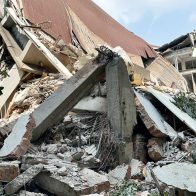 Taiwán centra sus esfuerzos en encontrar a 18 desaparecidos tras el fuerte terremoto