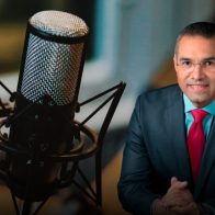 Celebrando el Día Nacional del Locutor: Una reflexión de Néstor Estévez sobre la Profesión