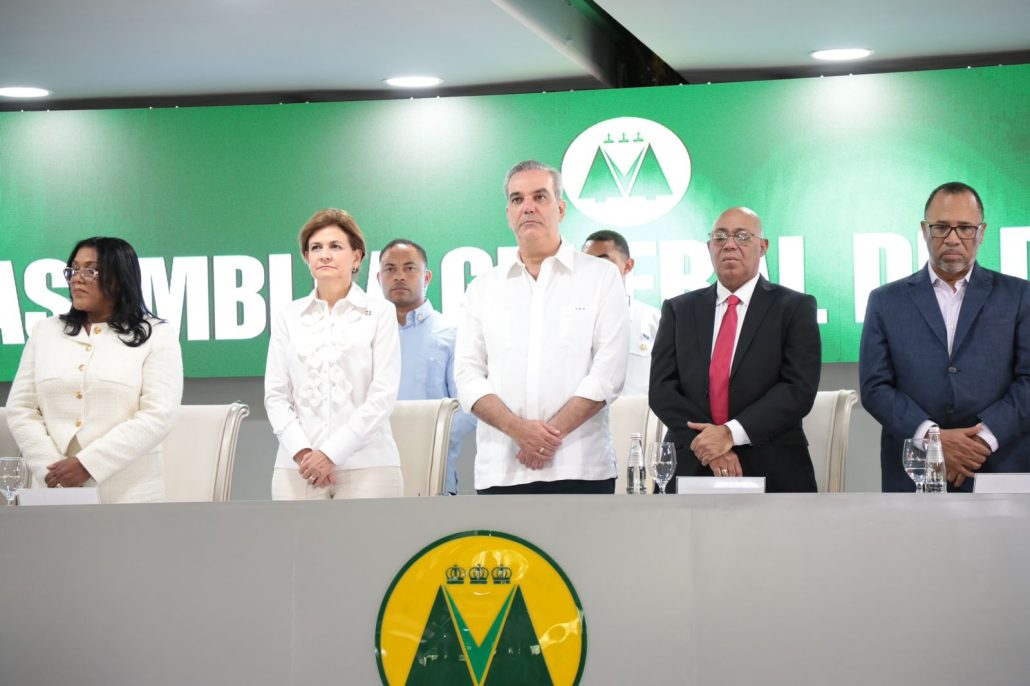 Abinader afirma hay 2,309 cooperativas registradas en el Idecoop