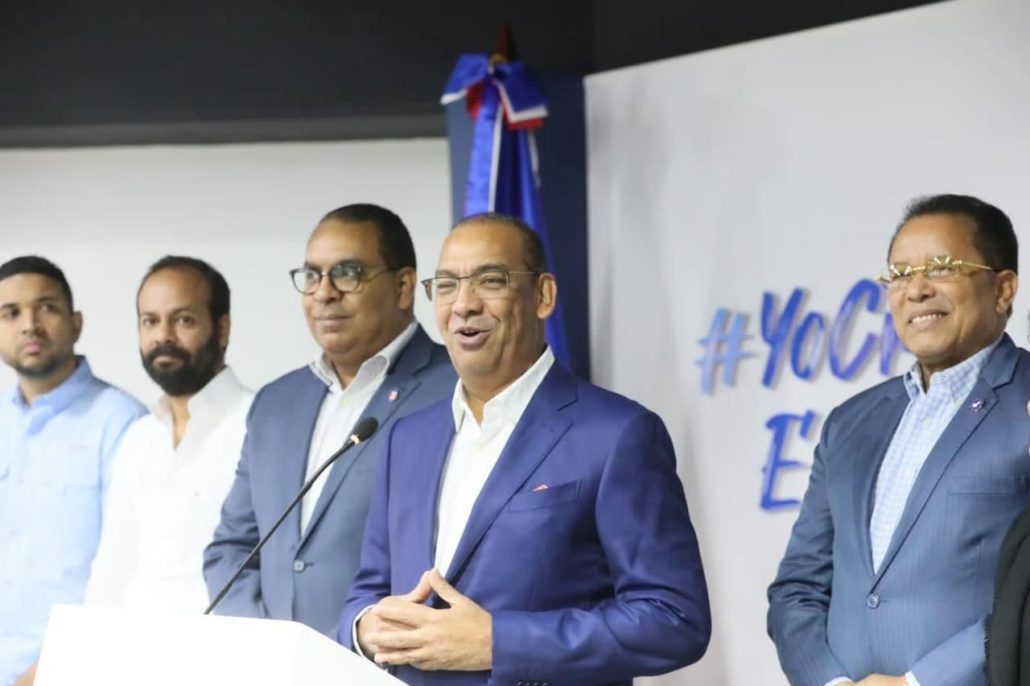 Delegación del PRM viaja a EE.UU. para trabajar con equipos electorales