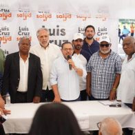 Guillermo Moreno acompaña al Dr. Cruz Jiminian en operativo médico para personas sin cobertura