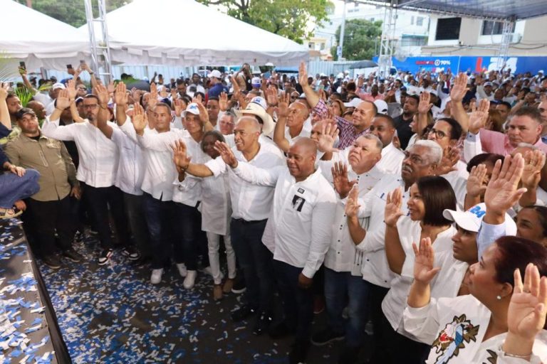 Coordinación de Campaña del PRM en SDE juramenta Comando de Campaña municipal 9 | Noticias de hoy en República Dominicana WhatsApp Image 2024 04 15 at 9.42.47 AM | Noticias de hoy en De Último Minuto