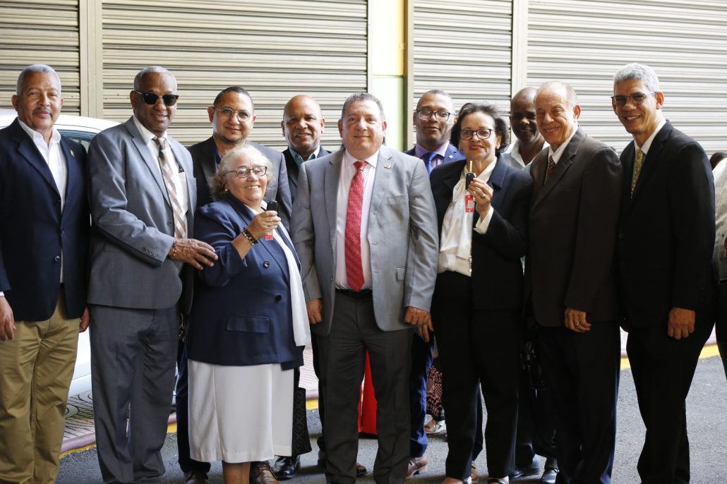 COOPNAMA entrega premios a ganadores de rifa por celebración de 53 aniversario
