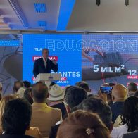 Abinader encabeza LA Semanal con la Prensa en Santiago