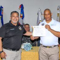 Policías terminan curso para abordaje del ciudadano