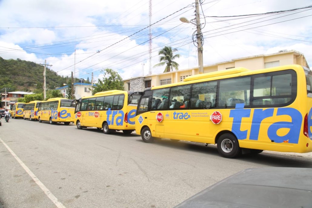 TRAE llegará a San Juan y Barahona para dar trasporte gratis y seguro a estudiantes
