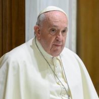 El papa advierte de que la Tierra se está “dirigiendo a la ruina”