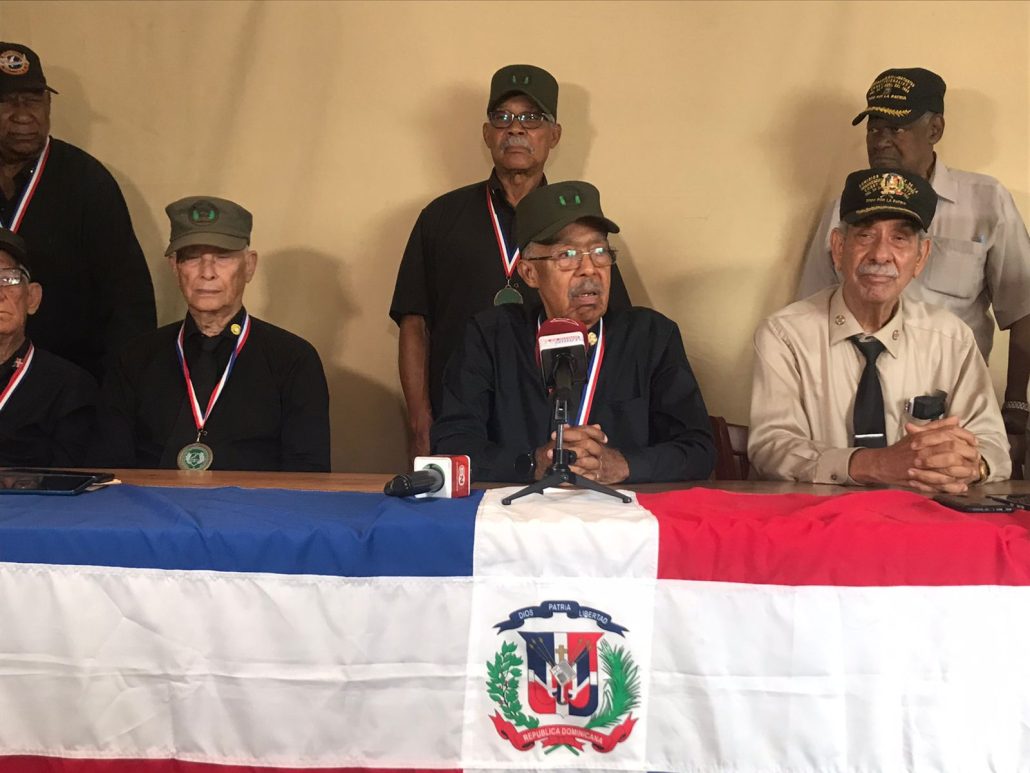 Veteranos constitucionalistas impulsan la solidaridad nacional en conmemoración del 59 aniversario de la revolución del 24 de abril de 1965