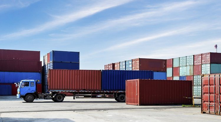 Las exportaciones de El Salvador cayeron un 8.7% en 2023