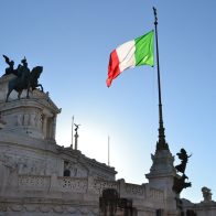 Gobierno italiano rebaja al 1% el crecimiento del PIB en 2024 y contiene aumento de deuda