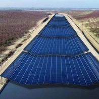 Primero India, ahora Estados Unidos está cubriendo sus canales de riego con millones de paneles solares