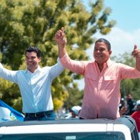 Wellington Arnaud y Moisés Ayala encabezan marcha-caravana en Barahona