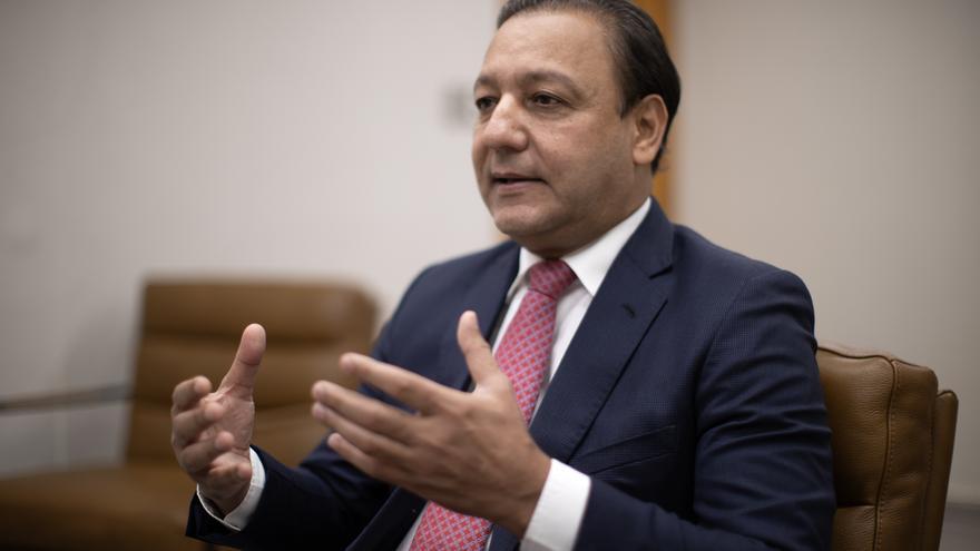 Abel Martínez: "Se dilapidan recursos en vez de reflejarse en bienestar de los dominicanos"
