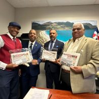 Personal del Consulado Dominicano en Nueva York recibe la segunda edición impresa de "De Último Minuto"