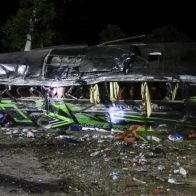 Al menos 11 muertos, en su mayoría estudiantes, en un accidente de autobús en Indonesia
