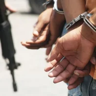Policía apresa dos haitianos implicados en robo de un millón de pesos en una residencia en SDE