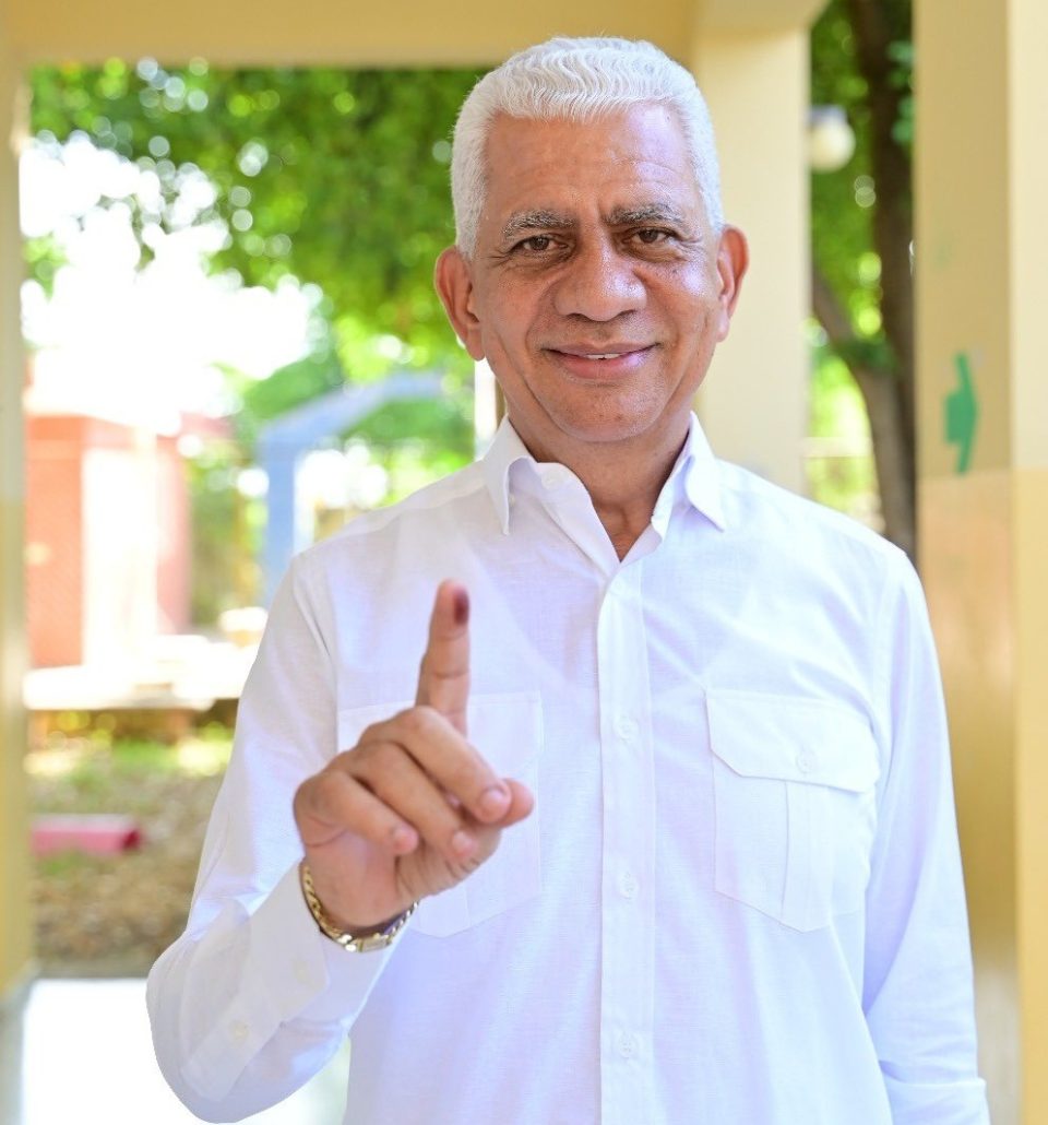 Ricardo De Los Santos felicita a votantes por civismo en el proceso electoral