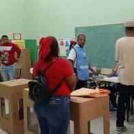 Votación en La Vega inicia a la hora establecida