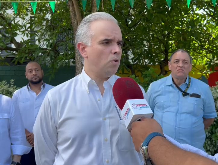 Ministro de Trabajo resalta "votación está fluyendo" de forma rápida
