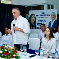Miguel Vargas: “Gobierno empeña el país y futuras generaciones”