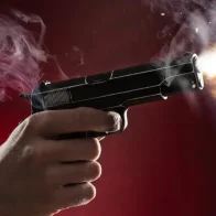Hombre vestido de abogado mata a tiros a otro en un juzgado