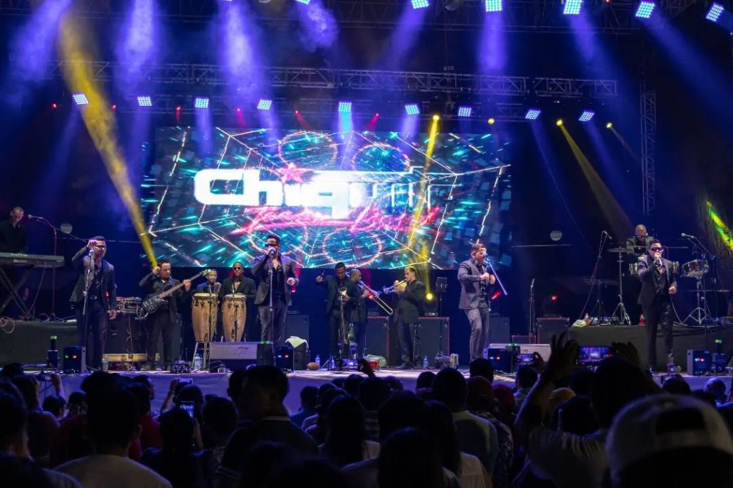 Chiquito Team Band exitosos en gira por México y celebran Disco Platinum