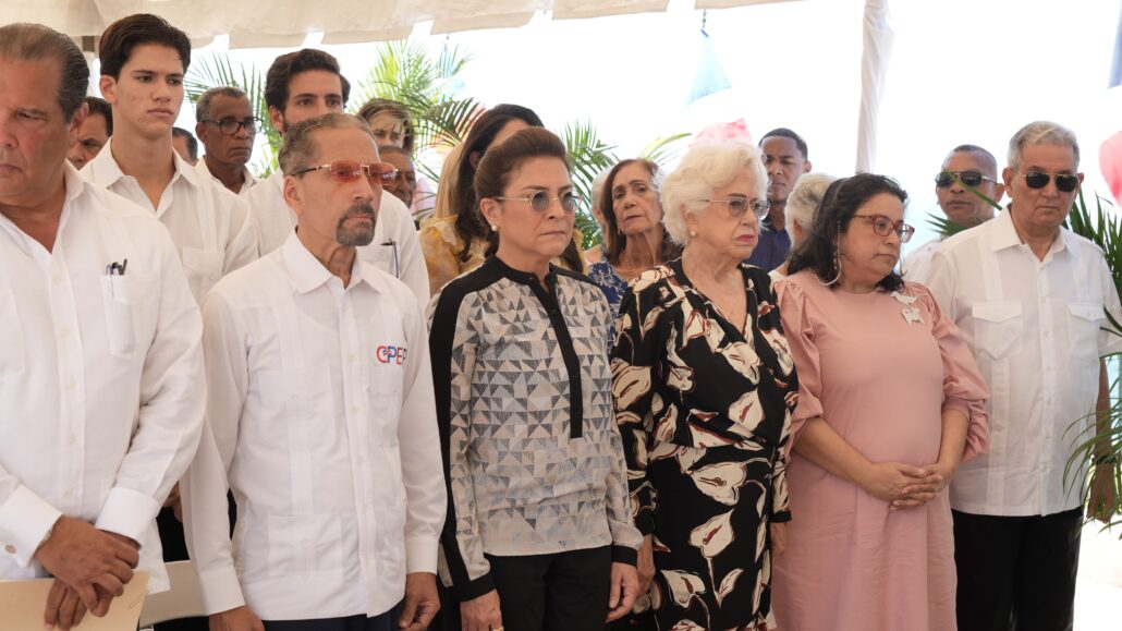 Fundación Héroes del 30 de Mayo y Efemérides Patrias conmemoran Día de la Libertad