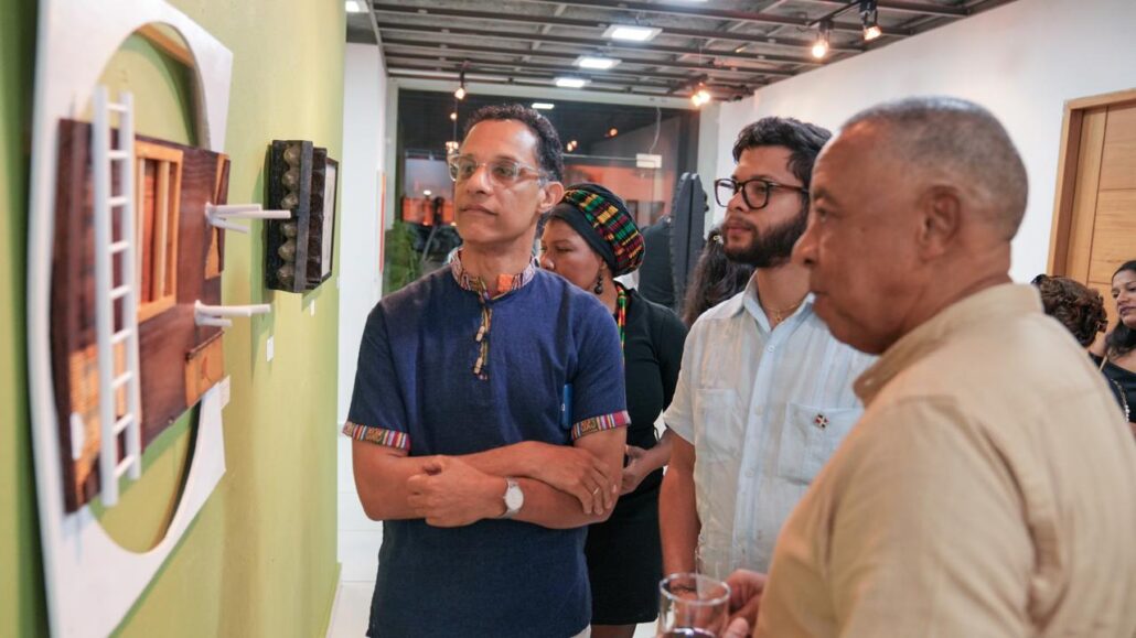 Más de 20 artistas visuales participan en segunda exposición colectiva