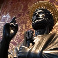 El Vaticano expondrá las vestimentas de san Pedro y san Juan del "tesoro" secreto de Roma