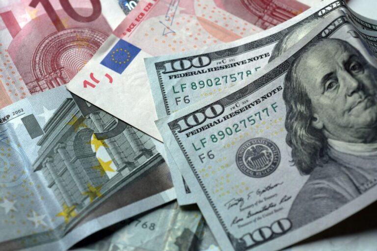 euro dolar bileltes 1 | Noticias de hoy en De Último Minuto