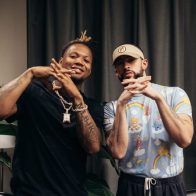 Bad Bunny firma a la superestrella de la MLB Ronald Acuña JR