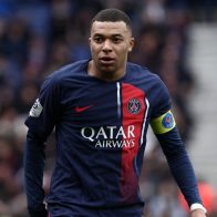 Mbappé organiza una gran cena de despedida en París