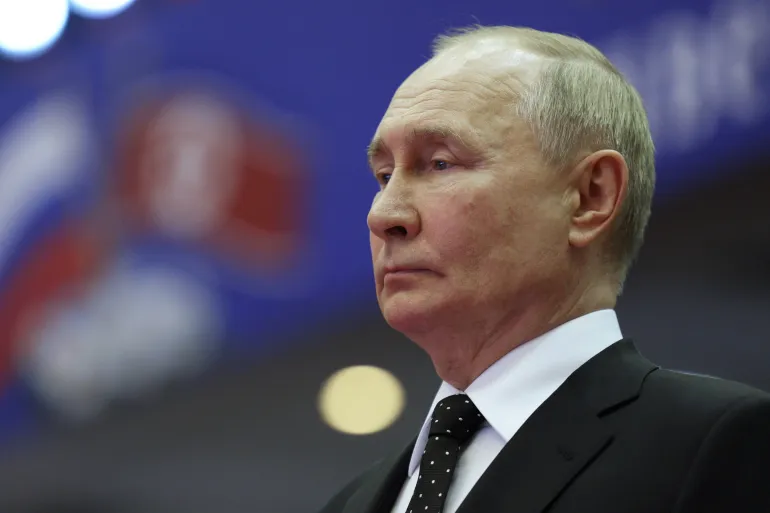Putin no puso al despertador para seguir el debate entre Biden y Trump