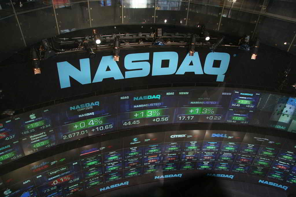 Tecnológicas llevan a la bolsa de NY a ganancias en mayo
