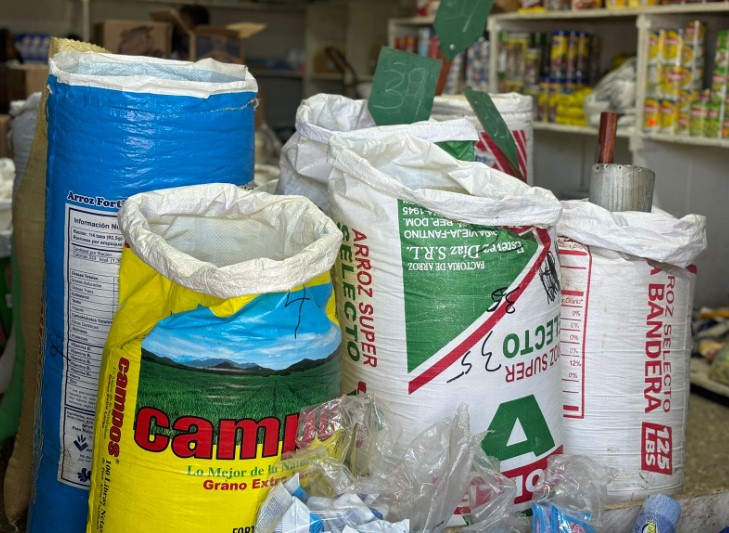Comerciantes y consumidores en pie de guerra por el alto costo del arroz